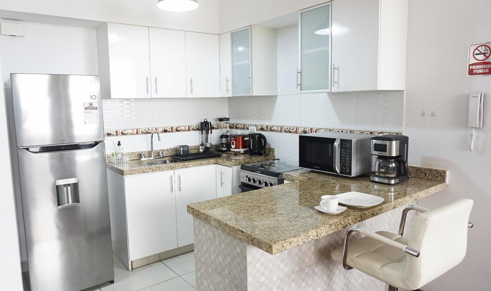 Apartamentos Lima Airport - Pillqu Peru Екстериор снимка